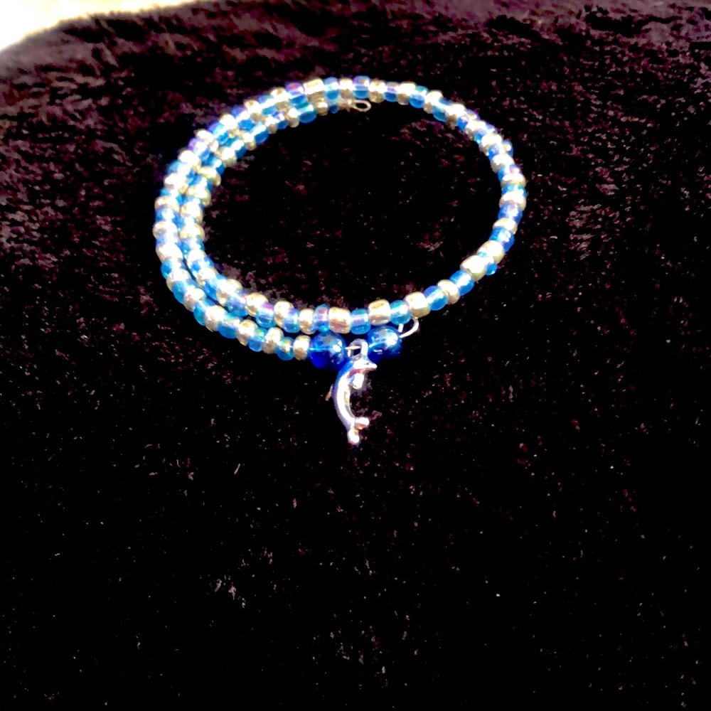 🐬 charm bracelet